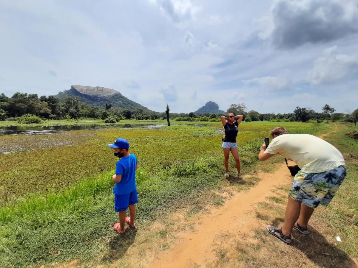 Galaxy View Homestay Sigiriya Exterior photo