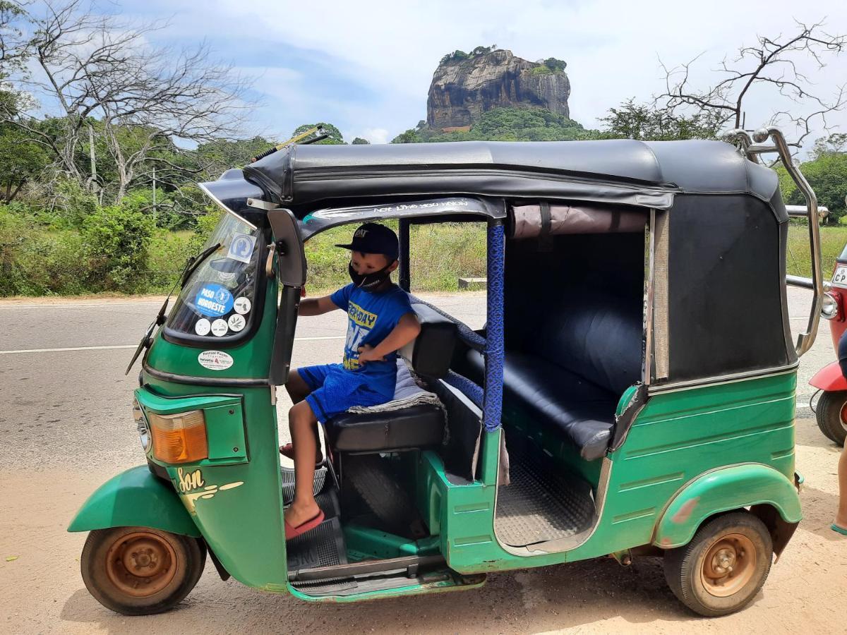 Galaxy View Homestay Sigiriya Exterior photo